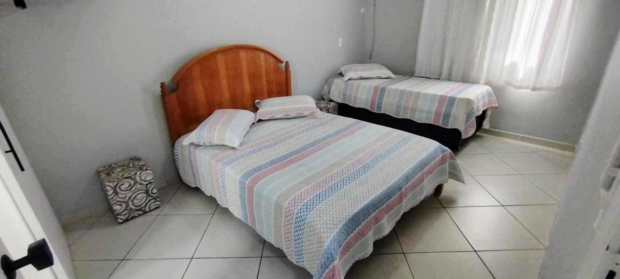 Apartamento - Praia Das Asturias Гуаружа Стая снимка